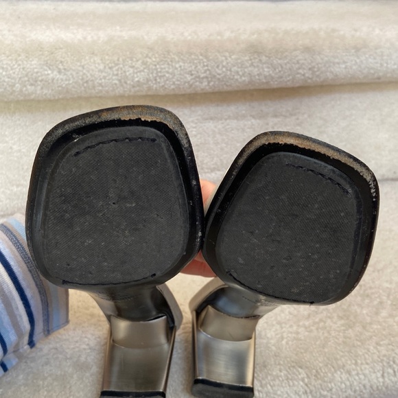 stuart weitzman snake embossed leather slides / mules - Picture 14 of 14